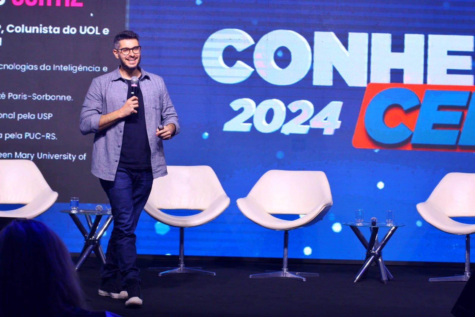 Diogo Cortiz destaca o papel da IA na educação no Seminário ConheCER 2024. Crédito: Lígia Dumont