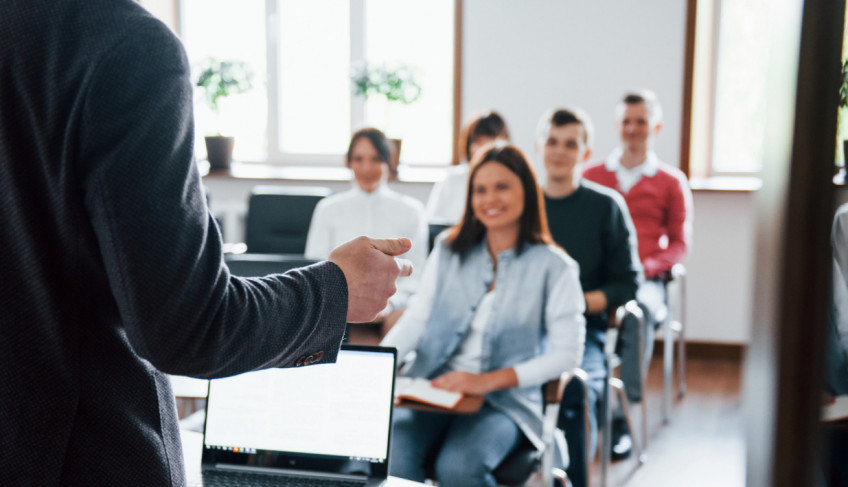 Sala Mineira do Empreendedor firma parceria que beneficia empreendedores de Extrema