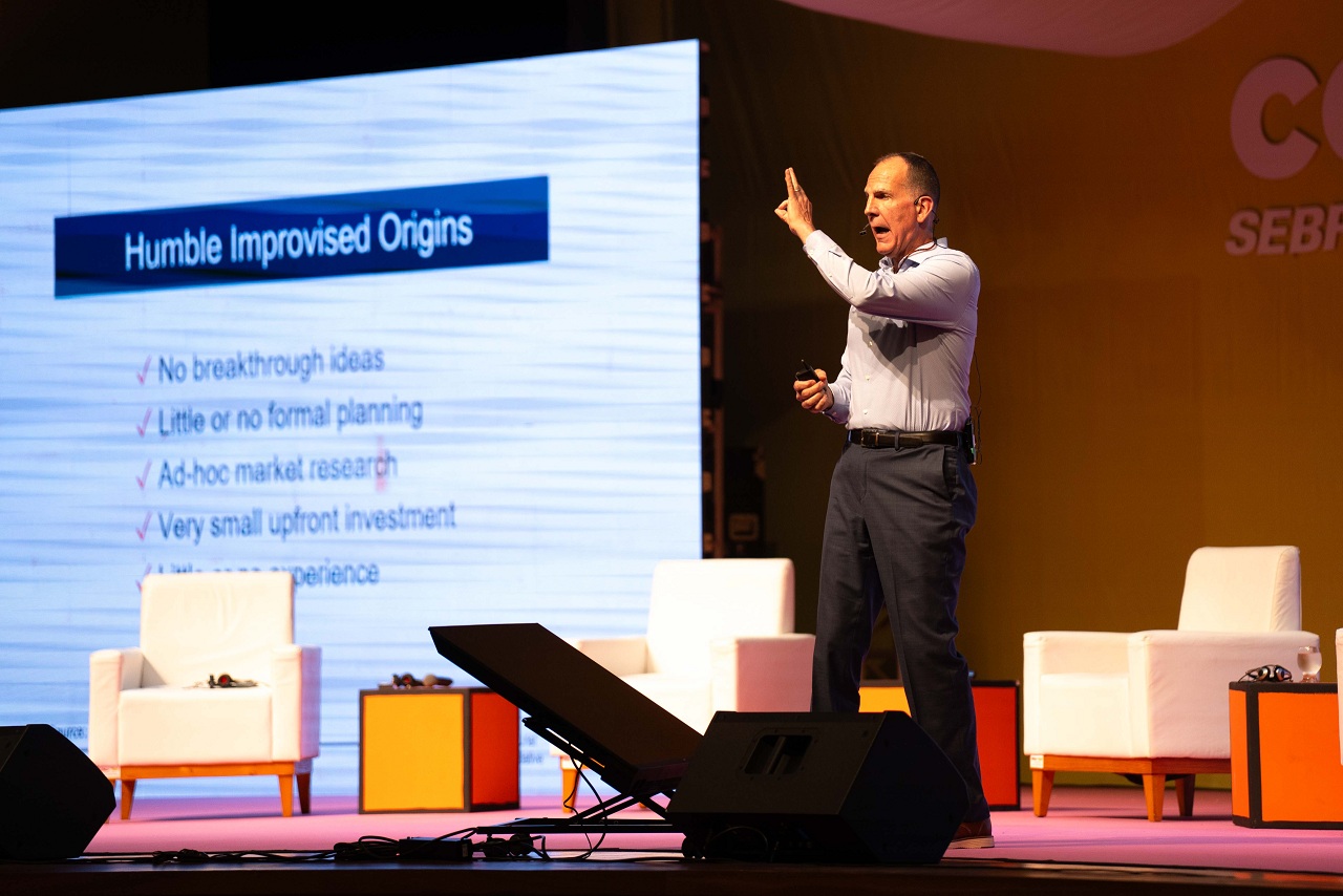 O escritor norte-americano especialista em mentalidade empreendedora, Gary Schoeniger. Foto: Ayres eventos