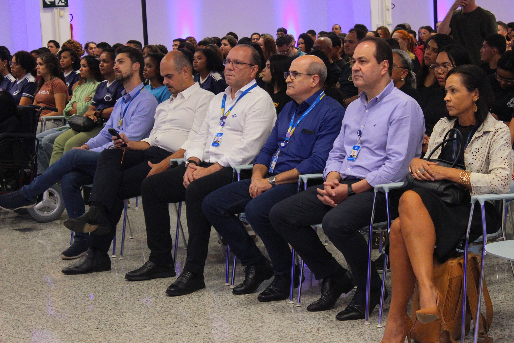 Evento contou com a presença do Governador Mateus Simões, do presidente do Conselho Deliberativo do Sebrae Minas, Marcelo de Souza e Silva, e outras autoridades e educadores. Crédito: Divulgação