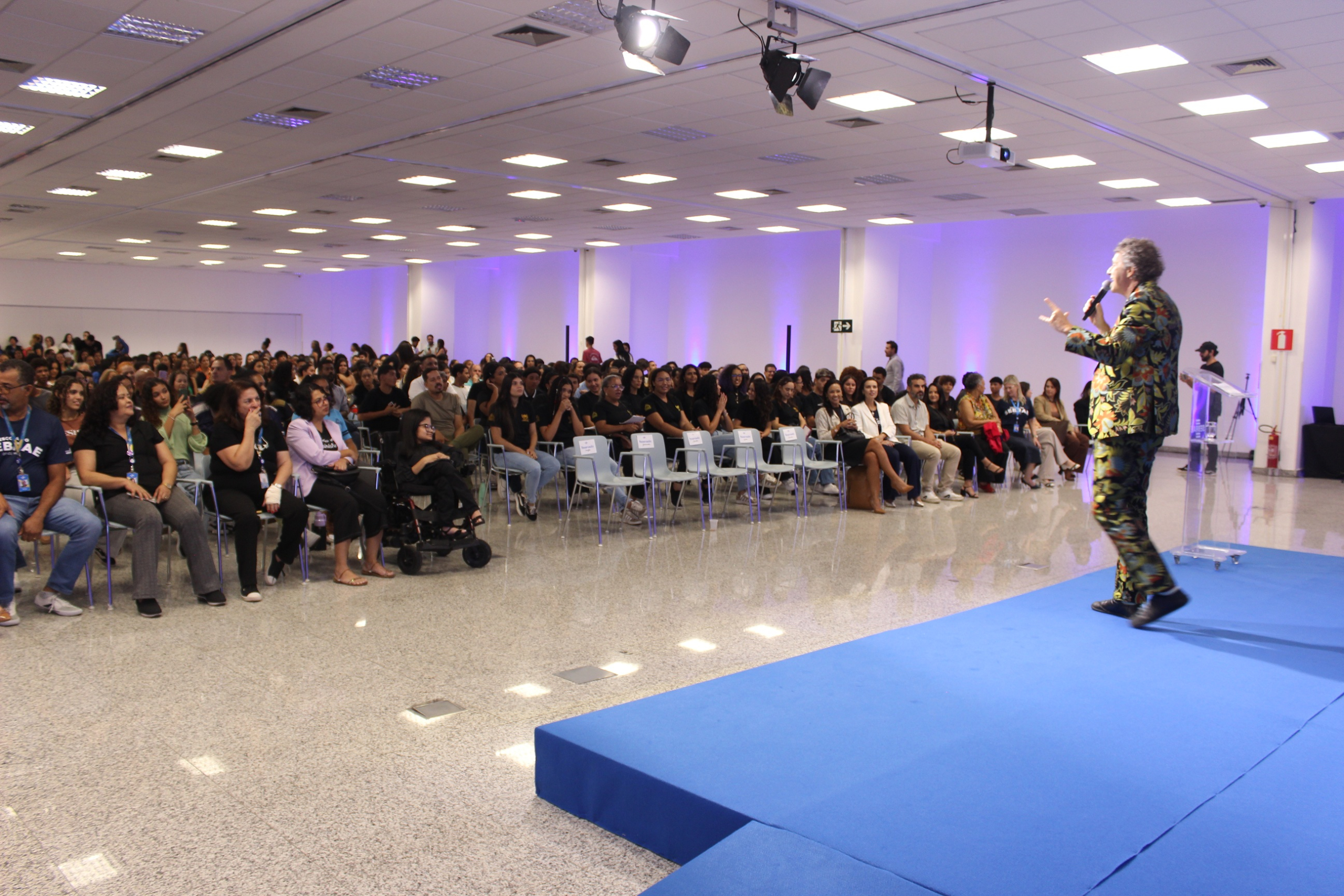 O palestrante Marcio Ballas participou do evento e falou sobre criatividade e improviso. Crédito: Divulgação