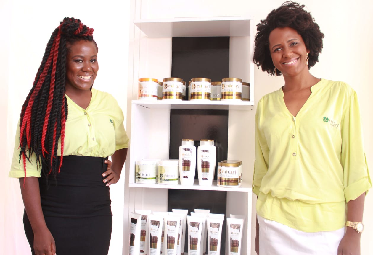 Patr&iacute;cia e a s&oacute;cia Elissandra Fl&aacute;via j&aacute; contabilizam os resultados da Niari Cosm&eacute;ticos